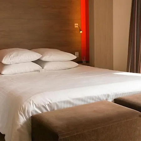 Hotel Oceania Malo 4*