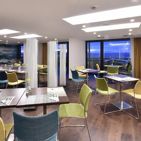 Hotel Oceania Malo 4*